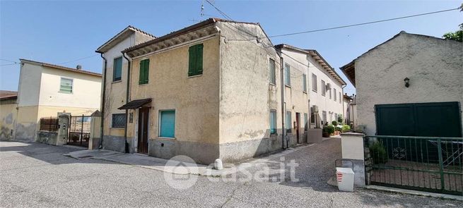 Casa indipendente in residenziale in Strada Torre