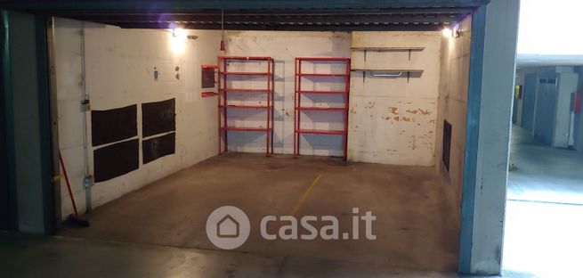 Garage/posto auto in residenziale in Via Imperia 24