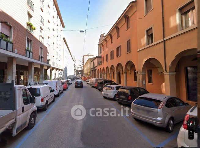 Attività/licenza (con o senza mura) in commerciale in Via delle Lame