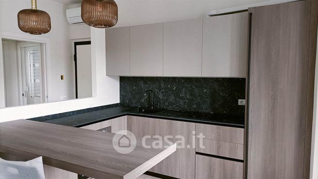 Appartamento in residenziale in Via Macallè