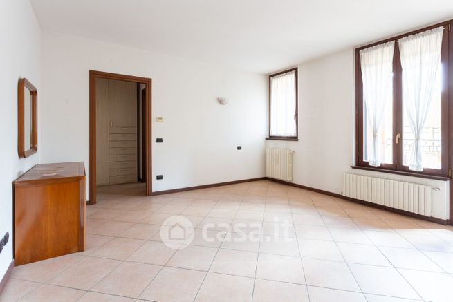 Appartamento in residenziale in Via Statuto 1