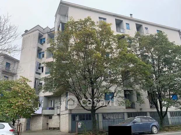 Appartamento in residenziale in Via Circonvallazione 64