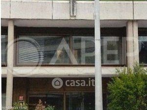 Ufficio in commerciale in Via Carducci 3