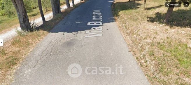 Terreno agricolo in commerciale in Via Bucciano