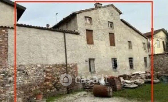 Appartamento in residenziale in Via Porto 12