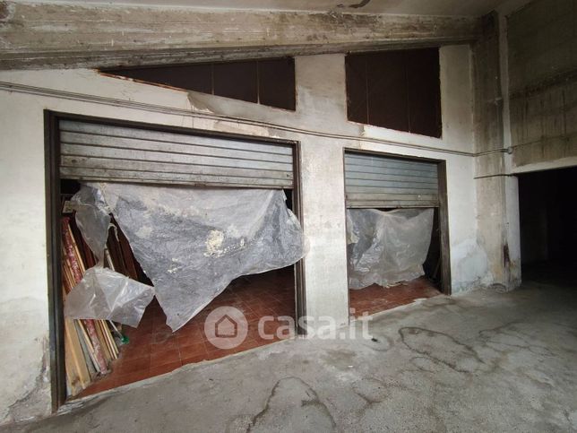 Capannone in commerciale in Vico Prota 24