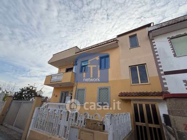 Appartamento in residenziale in Via Valderòa