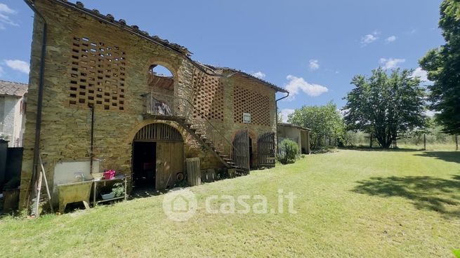 Rustico/casale in residenziale in Piazza della Vittoria