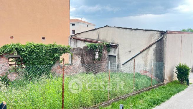 Casa indipendente in residenziale in Via Giuseppe Mazzini