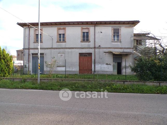 Casa indipendente in residenziale in Via Travaglio 162