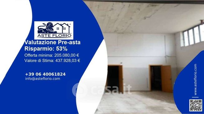 Capannone in commerciale in Via Corato