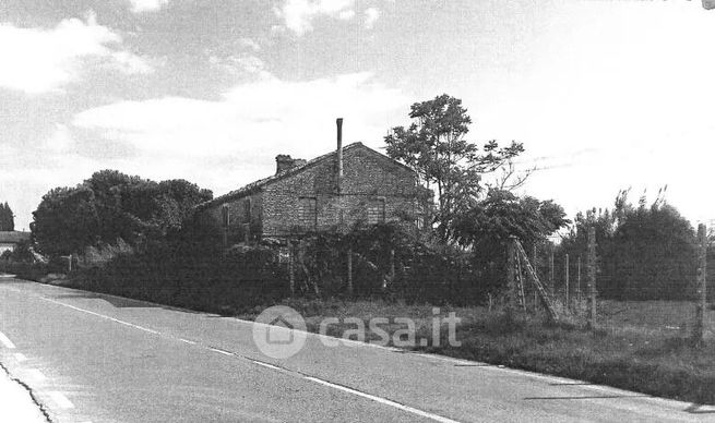Rustico/casale in residenziale in Contrada Fosso dei Galli