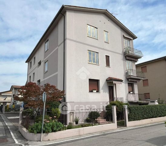 Appartamento in residenziale in Via Ugo Foscolo 2