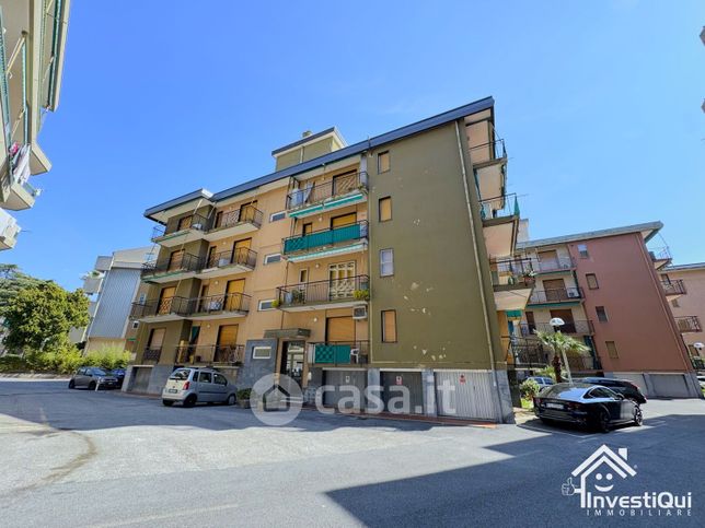 Appartamento in residenziale in Via Eugenio Montale 21