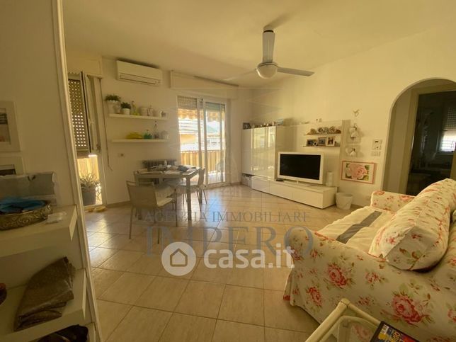 Appartamento in residenziale in Passeggiata Trento e Trieste