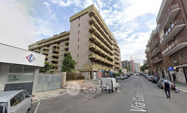 Garage/posto auto in residenziale in Via Gaetano Devitofrancesco 2