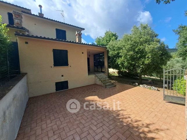 Casa bi/trifamiliare in residenziale in Strada dei Cappuccini