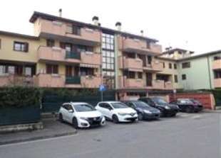 Appartamento in residenziale in Via Eugenio Montale 11