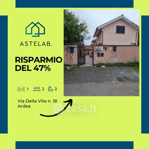 Casa bi/trifamiliare in residenziale in Via della Vite 18