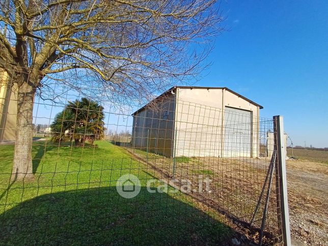 Terreno agricolo in commerciale in 