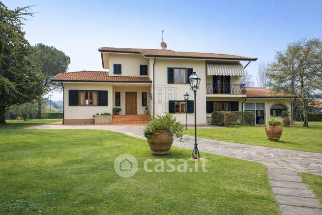 Villa in residenziale in Traversa II Via Vecchia Pesciatina 84