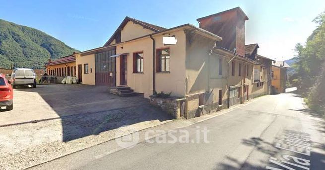 Capannone in commerciale in Via Erbera 1 E