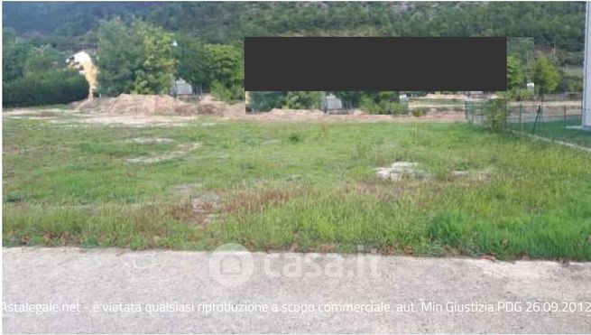 Terreno agricolo in commerciale in 