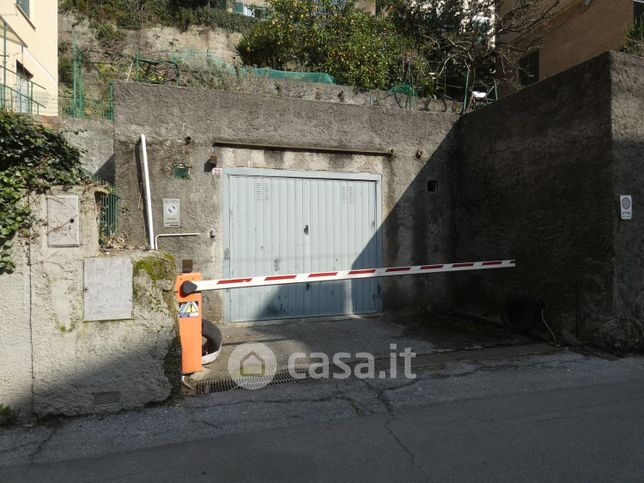 Box/posto auto in residenziale in Via Camillo Vianson 35