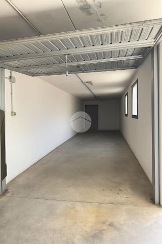Box/posto auto in residenziale in Via Antonio Gramsci 113
