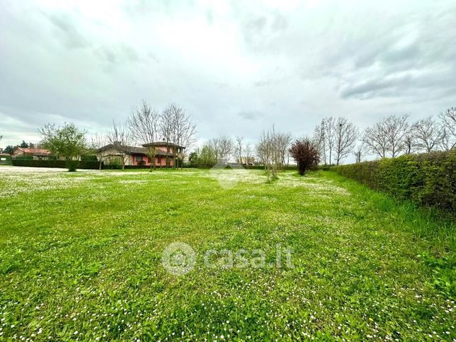 Terreno edificabile in residenziale in Via Roma 1