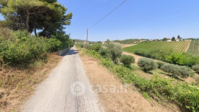 Terreno agricolo in commerciale in Via San Martino