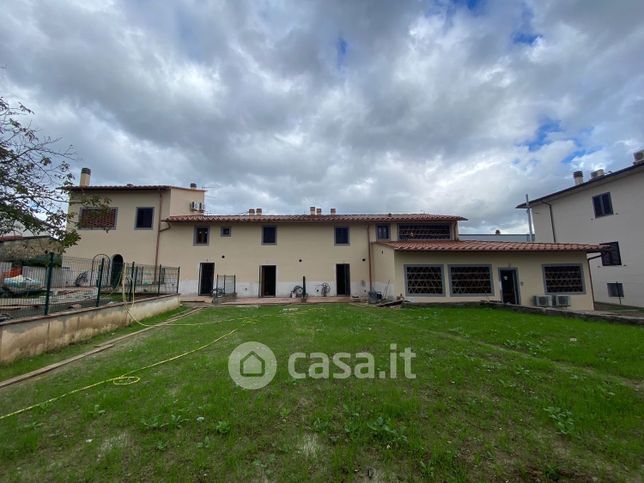 Appartamento in residenziale in Via Livornese