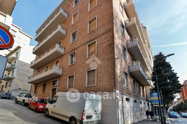 Garage/posto auto in residenziale in Salita Jacopone da Todi 1