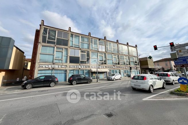 Capannone in commerciale in Via Montalbano 208