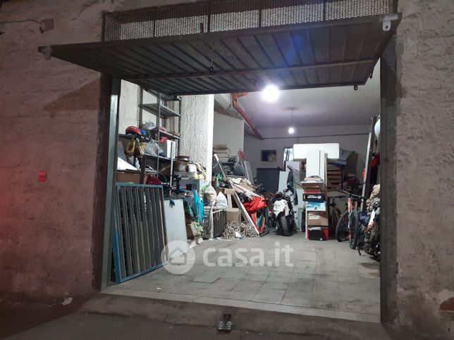 Box/posto auto in residenziale in Largo Giacomo Matteotti