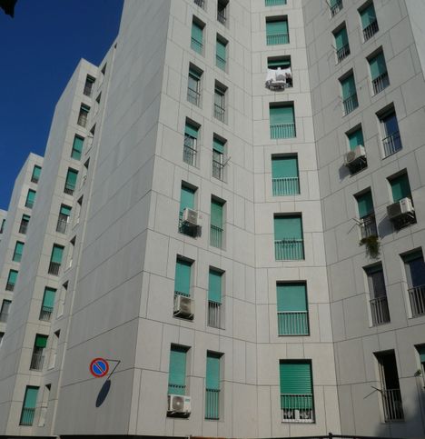 Appartamento in residenziale in Via Luigi de Jenner 16