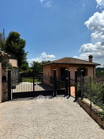 Villa in residenziale in Via dei Quadri