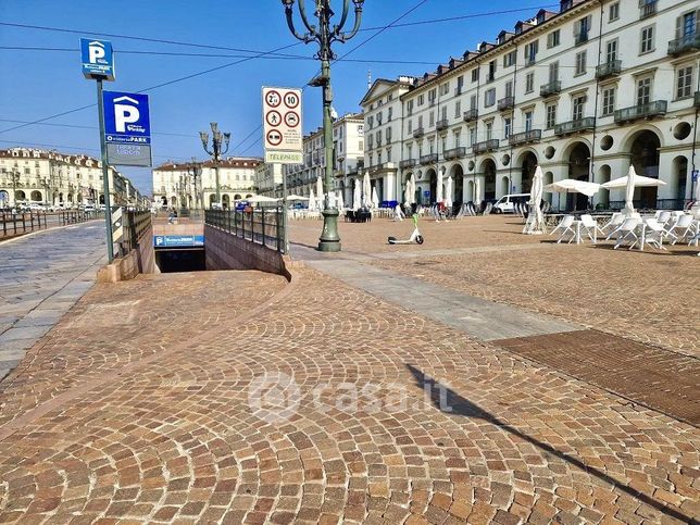 Garage/posto auto in residenziale in Piazza Vittorio Veneto