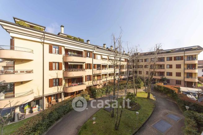 Appartamento in residenziale in Via Eliseo Vismara 60
