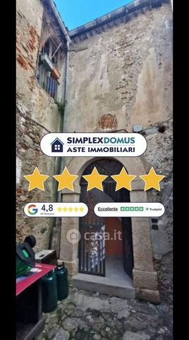 Appartamento in residenziale in Via Carlo d'Aquino