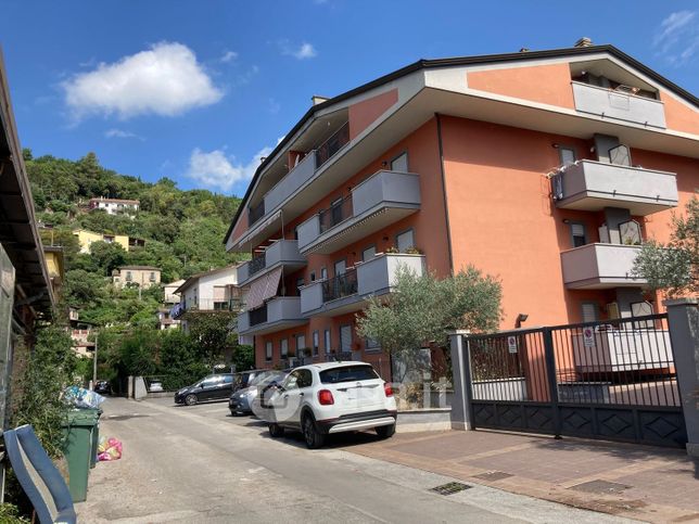 Appartamento in residenziale in Via Sferracavalli 19