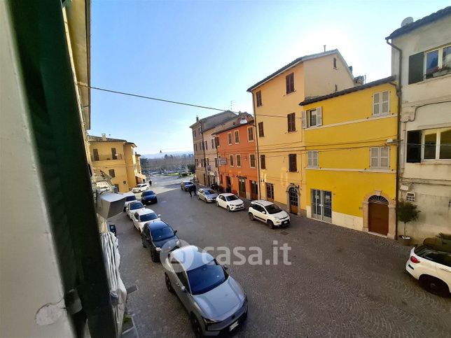 Ufficio in commerciale in 