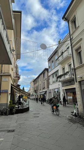 Negozio/locale commerciale in commerciale in Via Giuseppe Garibaldi