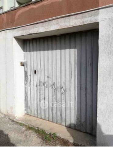 Box/posto auto in residenziale in Via San Martino della Battaglia