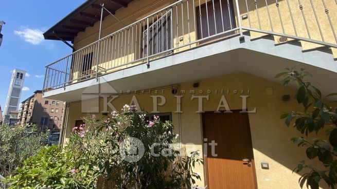 Appartamento in residenziale in Via Padre Ravasi 64