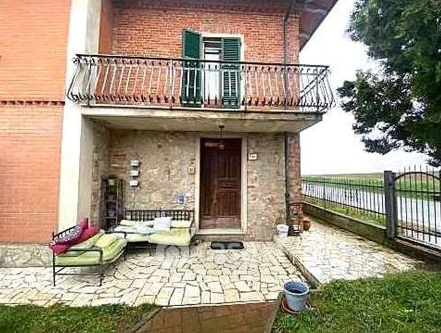 Casa indipendente in residenziale in SP304 189