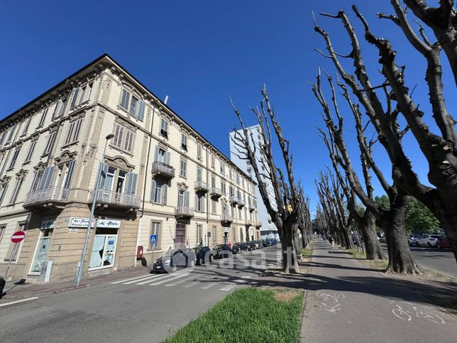 Attivitã /licenza (con o senza mura) in commerciale in Corso XX Settembre 10