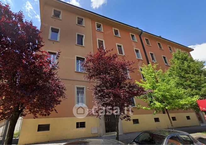 Appartamento in residenziale in Via Vittorio Bigari 10