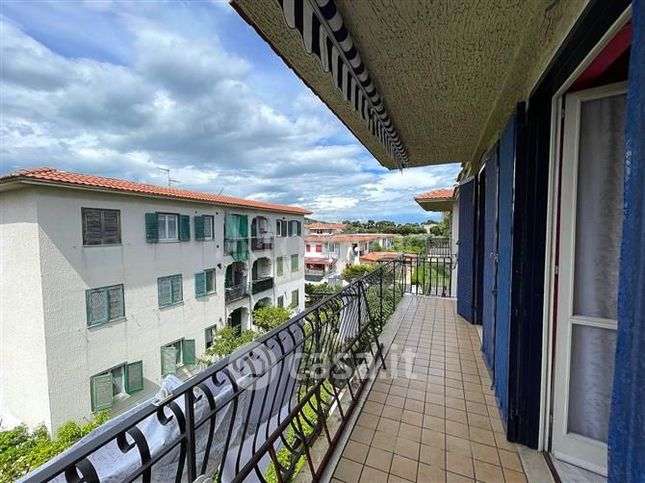 Appartamento in residenziale in Via Lelio Basso