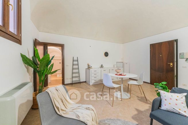 Appartamento in residenziale in Via Garavini 23 -19